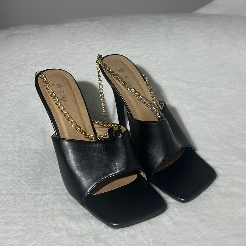 Black 5 inch heels